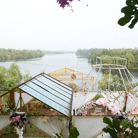 Sona Villa, The Lake Chalet-2